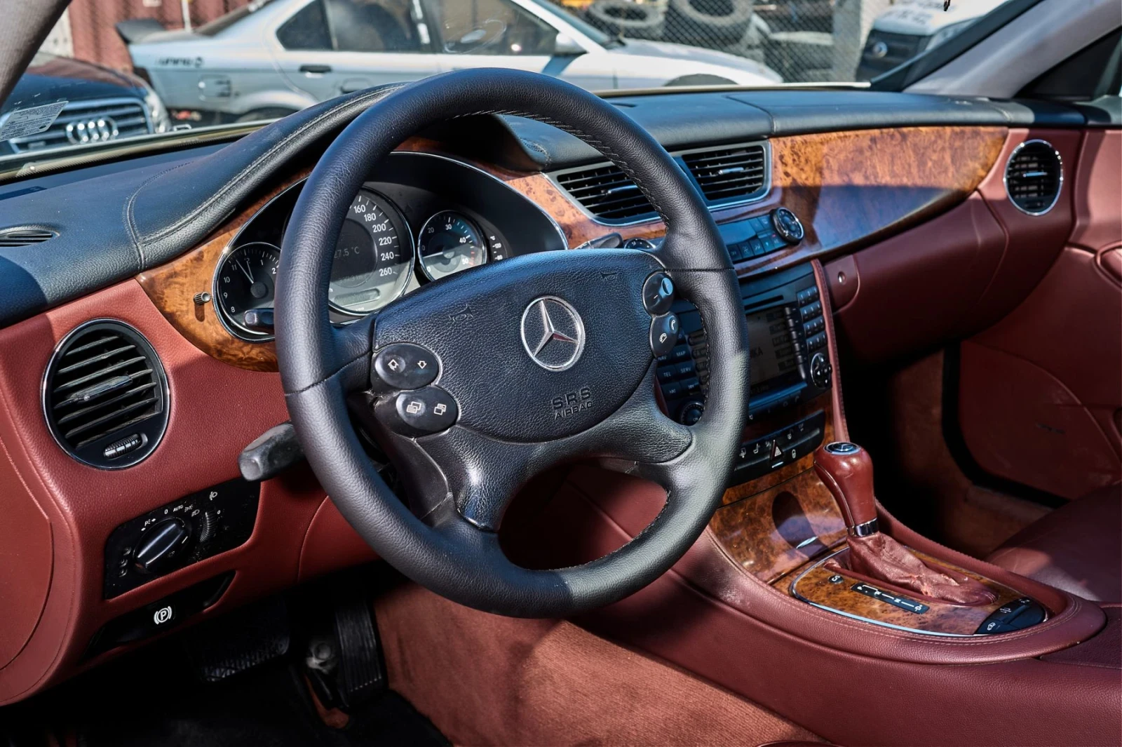 Mercedes-Benz CLS 320  LOGIC7 * clima* INDIVIDUAL , снимка 8 - Автомобили и джипове - 55767237