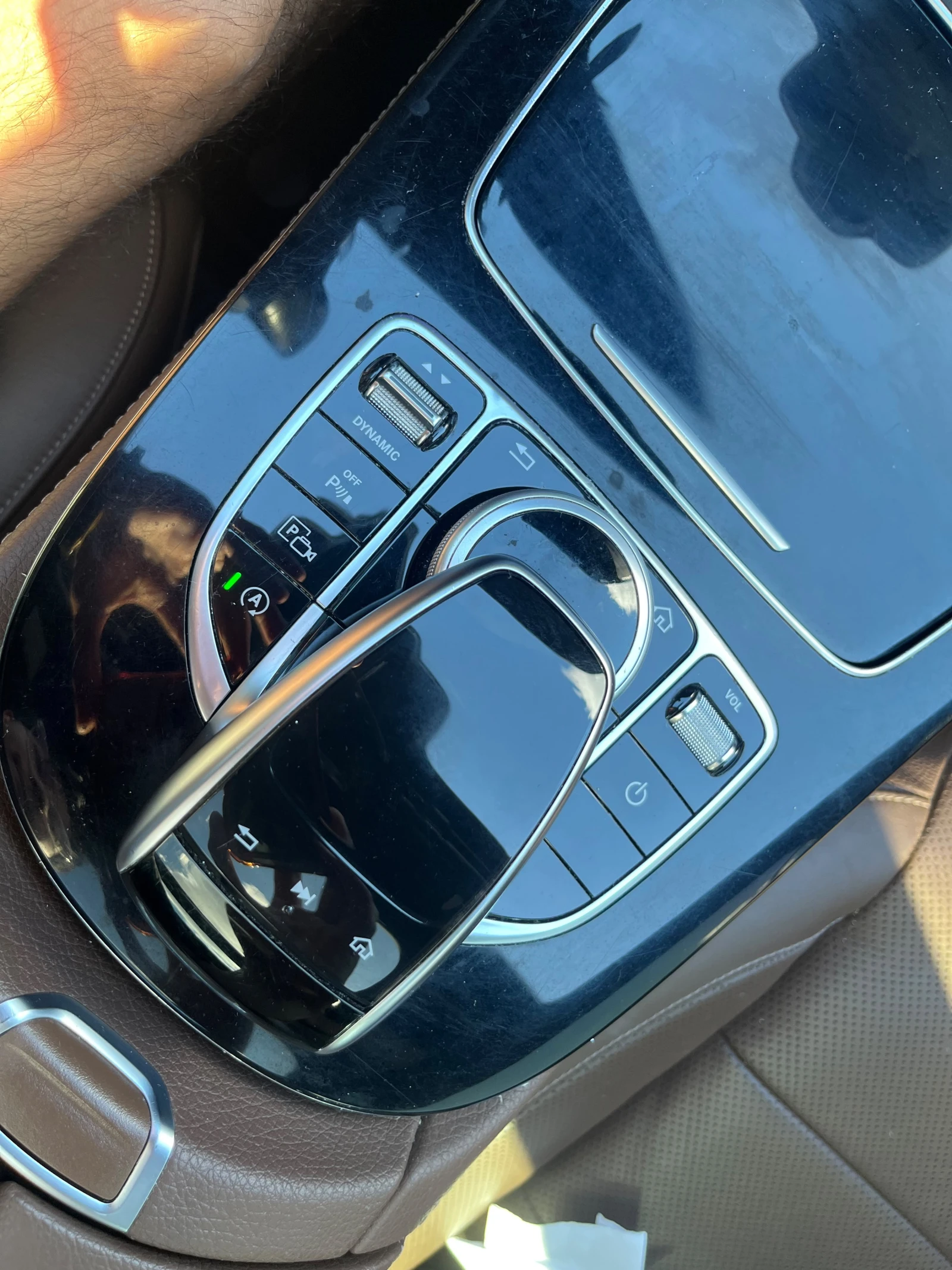 Mercedes-Benz E 300 4MATIC | CARFAX | БЕЗ ИНЦИДЕНТИ, снимка 13 - Автомобили и джипове - 55978809
