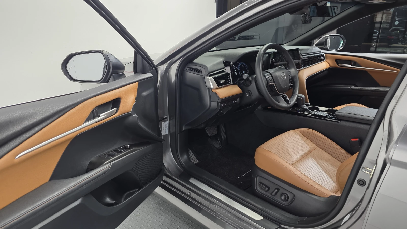Toyota Camry 2.5 BLIND SPOT ��� ������ ����* encareu.com | Mobile.bg � ����������� 10