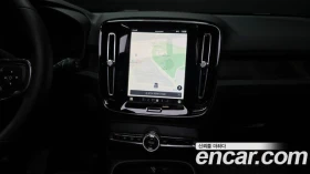 Volvo XC40, снимка 14