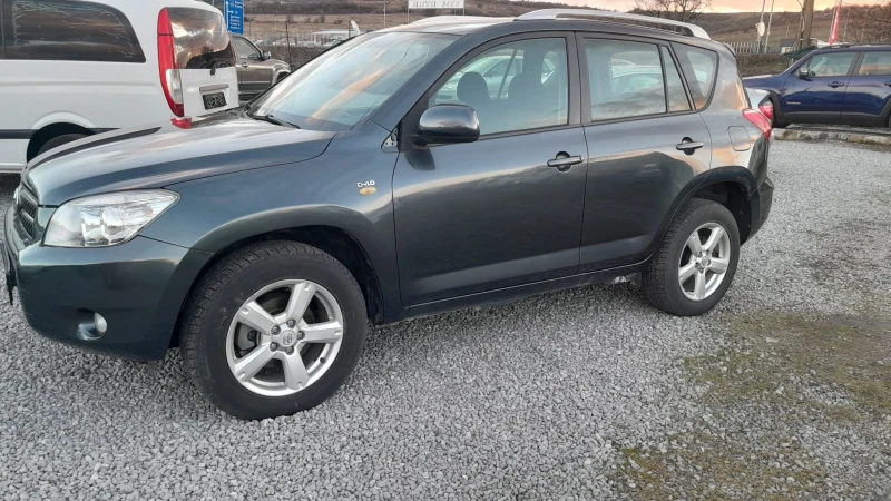 Toyota Rav4 136-2.2, снимка 8 - Автомобили и джипове - 45424807