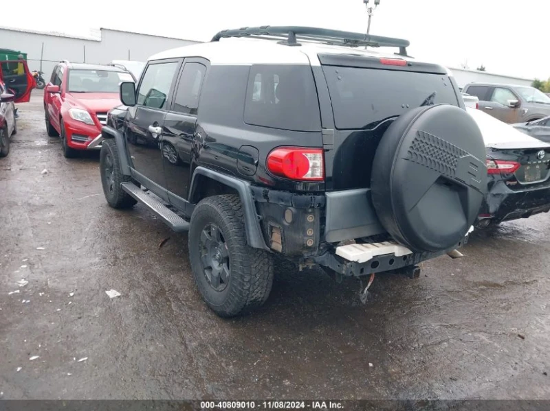 Toyota Fj cruiser 4x4 , снимка 5 - Автомобили и джипове - 48224556