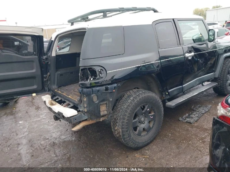 Toyota Fj cruiser 4x4 , снимка 10 - Автомобили и джипове - 48224556