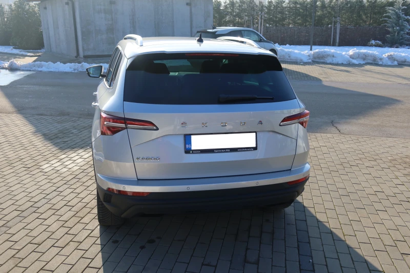 Skoda Karoq Vision, снимка 4 - Автомобили и джипове - 48538242