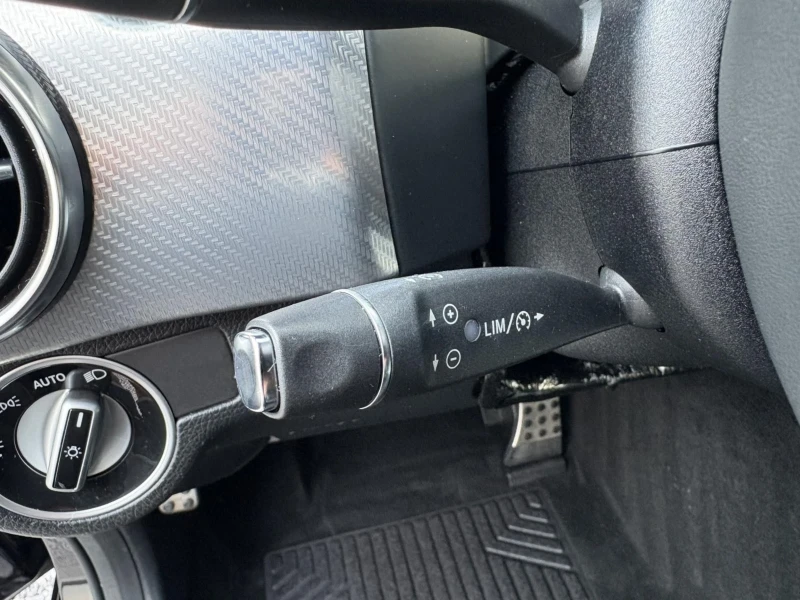 Mercedes-Benz GLK Premium/Facelift/LED, снимка 15 - Автомобили и джипове - 51197785