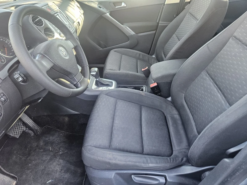VW Tiguan 2.0 140k.s   4 Motion, снимка 15 - Автомобили и джипове - 52935676