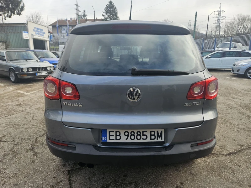 VW Tiguan 2.0 140k.s   4 Motion, снимка 7 - Автомобили и джипове - 52935676