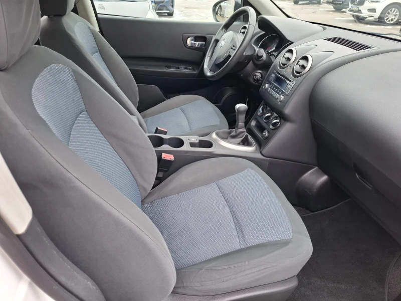 Nissan Qashqai 1.6 GPL , снимка 8 - Автомобили и джипове - 53200552
