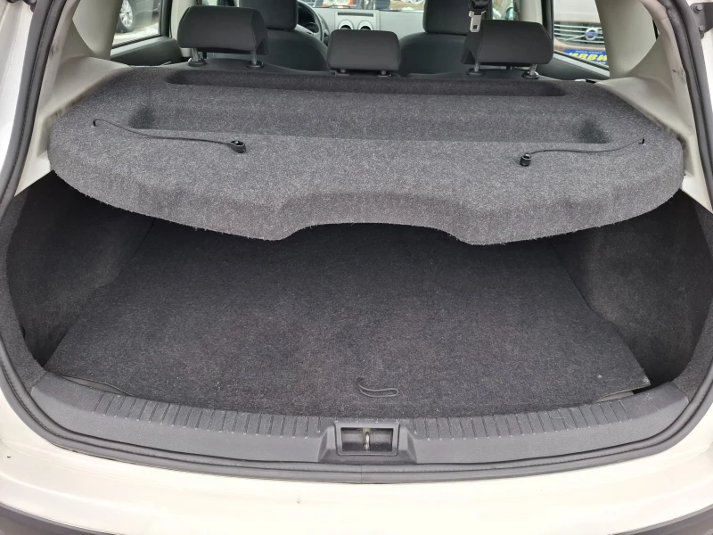 Nissan Qashqai 1.6 GPL , снимка 12 - Автомобили и джипове - 53200552