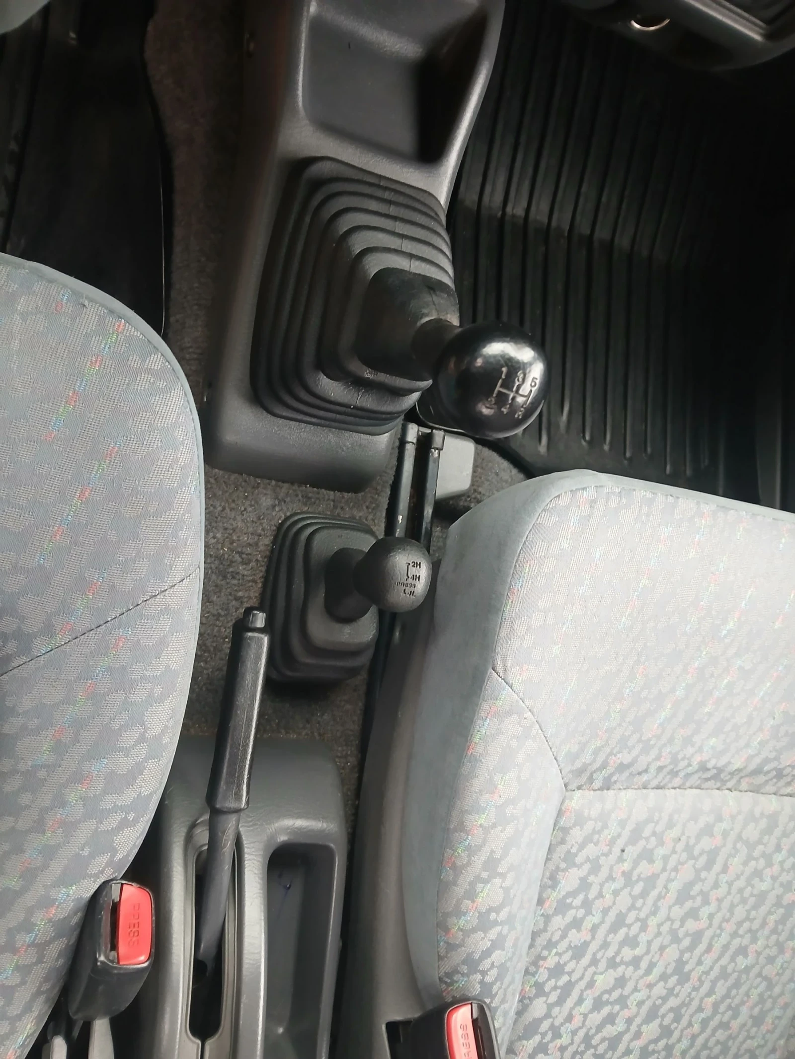 Suzuki Jimny 1.3 i - изображение 7