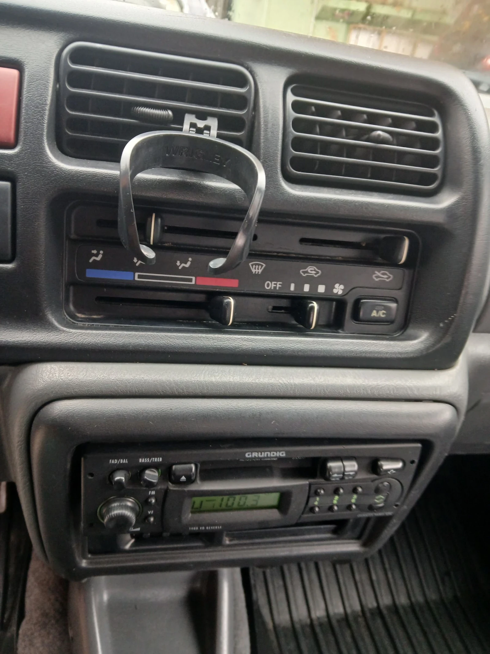 Suzuki Jimny 1.3 i - изображение 3