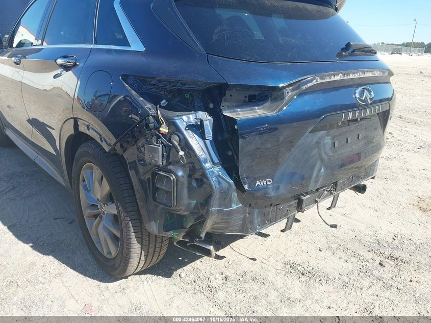 Infiniti QX50 2l Essential Awd, снимка 6 - Автомобили и джипове - 54315147