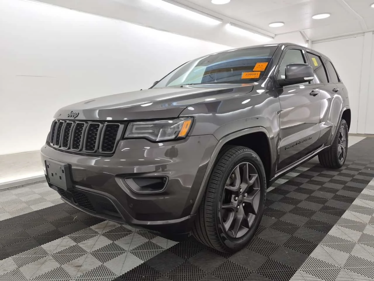 Jeep Grand cherokee 80TH ANNIVERSARY EDITION| ПАНО| 2 КЛЮЧА| ОБДУХ