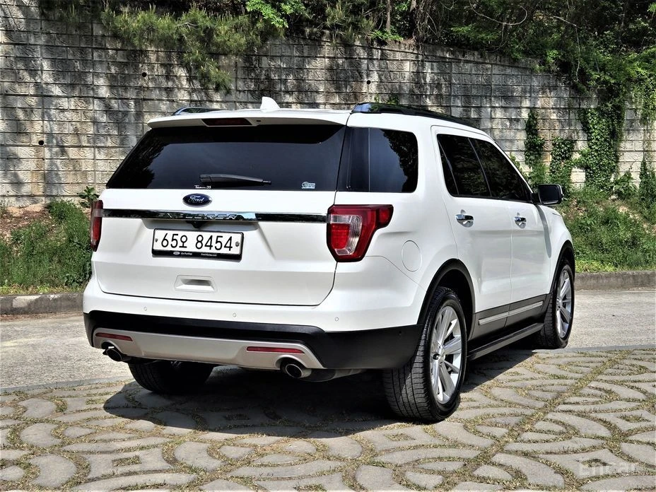 Ford Explorer, снимка 3 - Автомобили и джипове - 54454296
