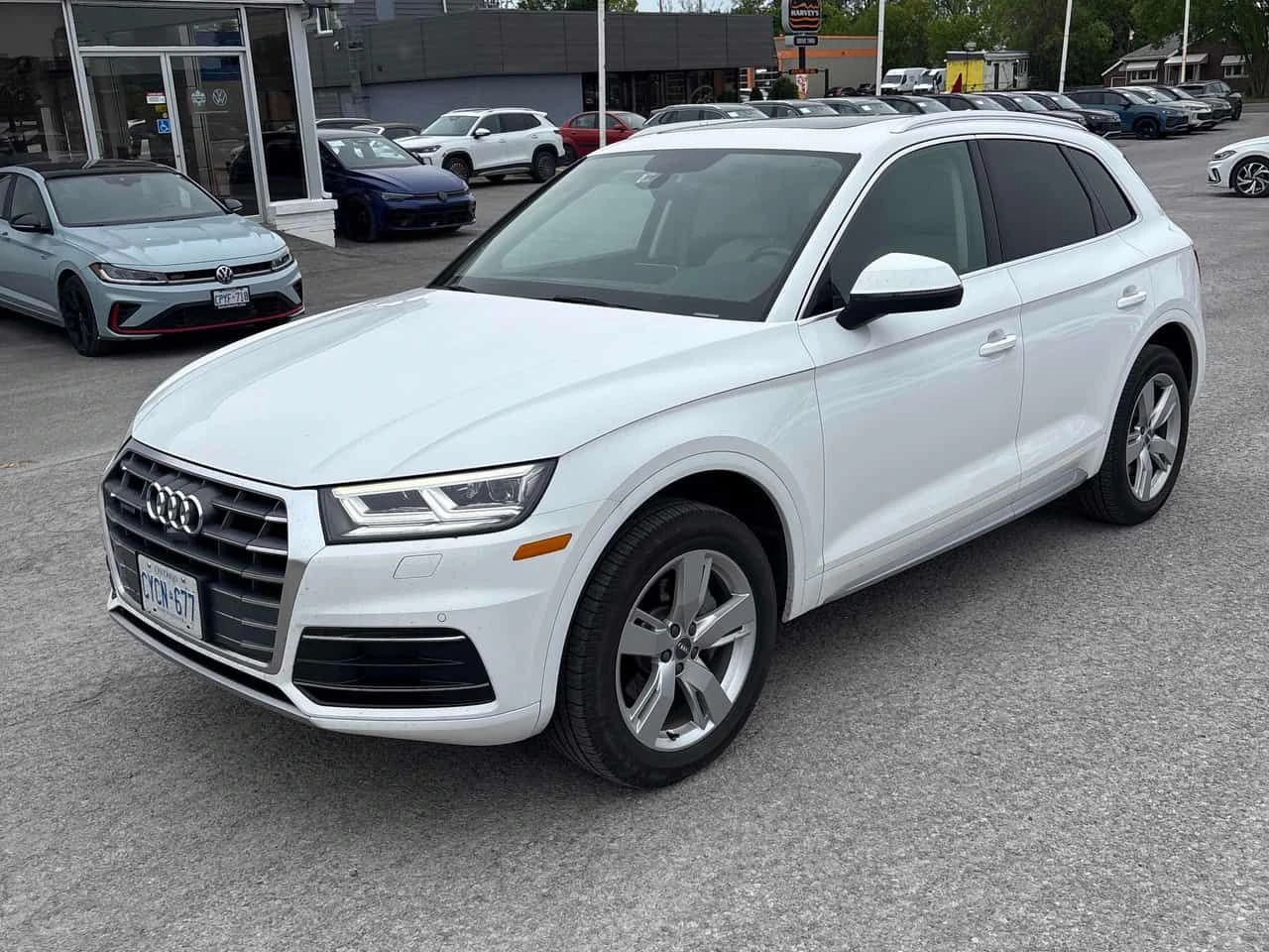 Audi Q5 * Technik* АВТОКРЕДИТ БЕЗ ПЪРВОНАЧАЛНА ВНОСКА* 