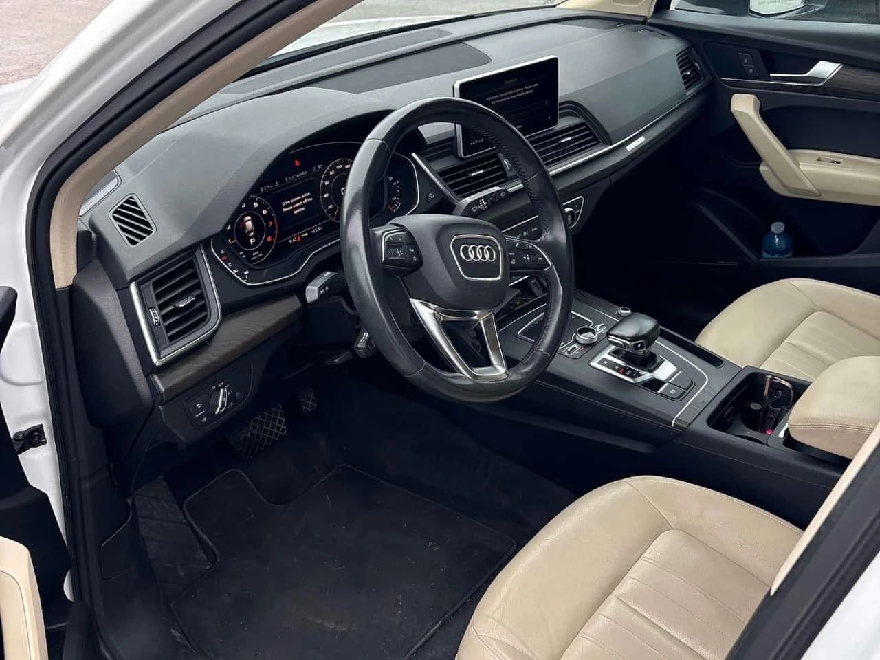 Audi Q5 * Technik* АВТОКРЕДИТ БЕЗ ПЪРВОНАЧАЛНА ВНОСКА* , снимка 5 - Автомобили и джипове - 54660818