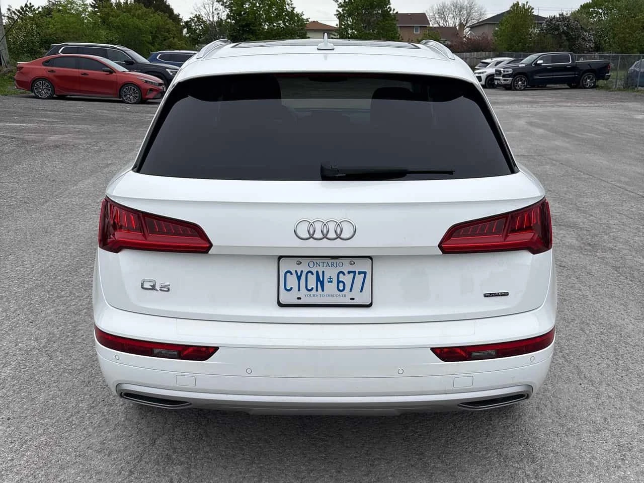 Audi Q5 * Technik* АВТОКРЕДИТ БЕЗ ПЪРВОНАЧАЛНА ВНОСКА* , снимка 4 - Автомобили и джипове - 54660818