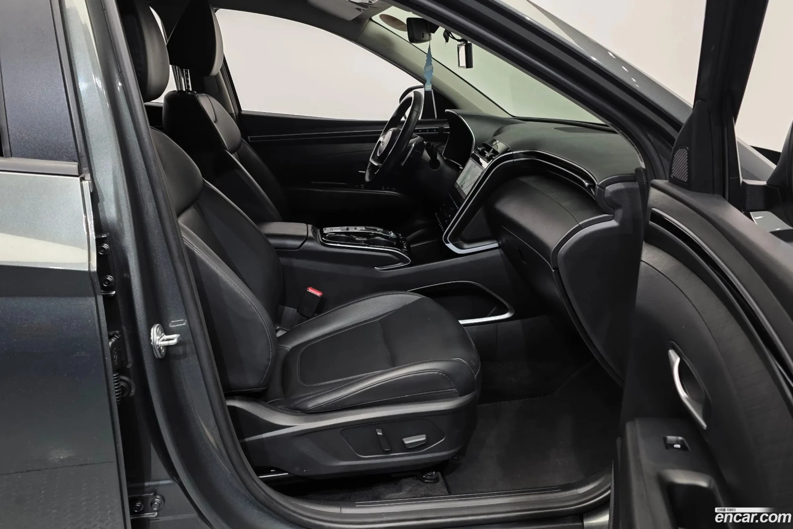 Hyundai Tucson (NX4) Gasoline 1.6 Turbo 2WD Premium, снимка 12 - Автомобили и джипове - 56080507