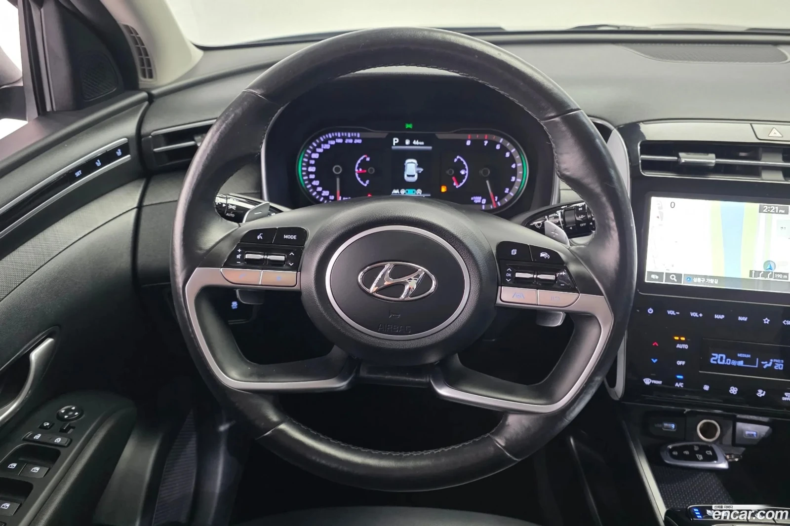 Hyundai Tucson (NX4) Gasoline 1.6 Turbo 2WD Premium, снимка 13 - Автомобили и джипове - 56080507