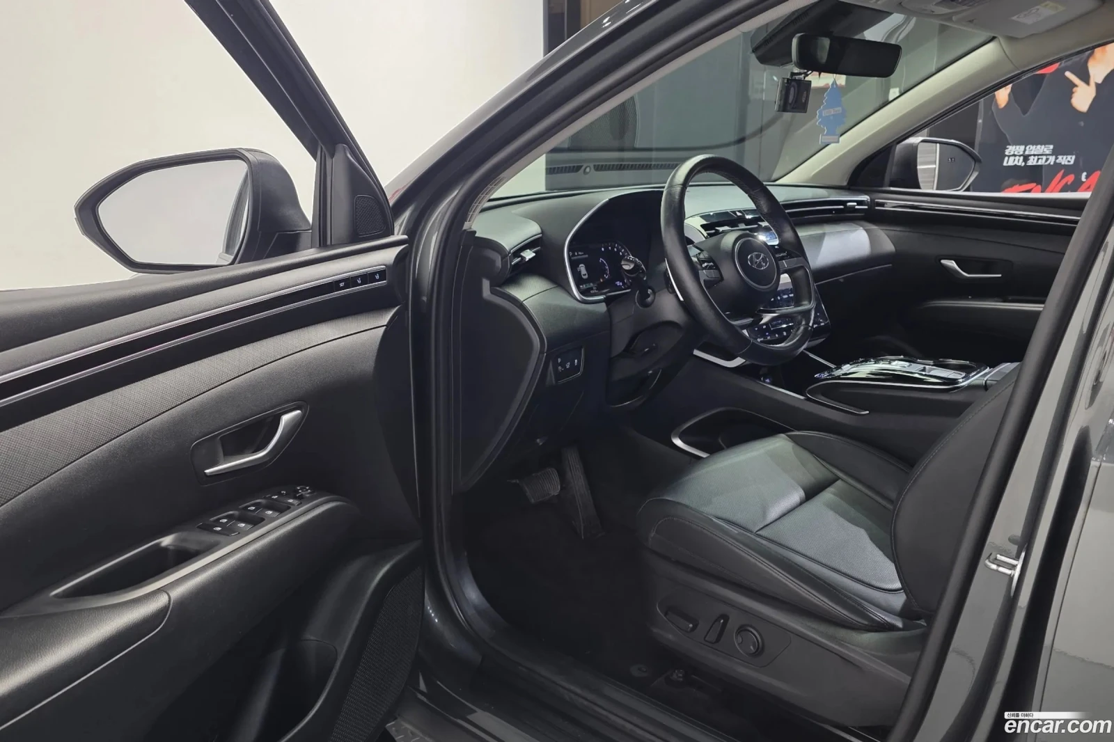Hyundai Tucson (NX4) Gasoline 1.6 Turbo 2WD Premium, снимка 10 - Автомобили и джипове - 56080507