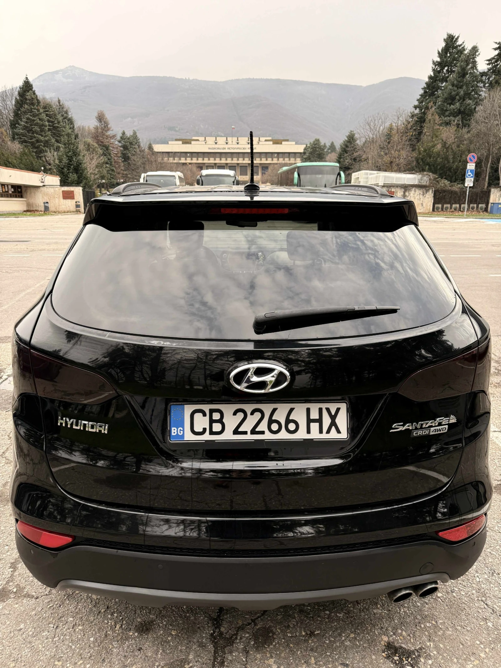 Hyundai Santa fe 2.2CRDI 4x4 сервизна история, снимка 4 - Автомобили и джипове - 56151008