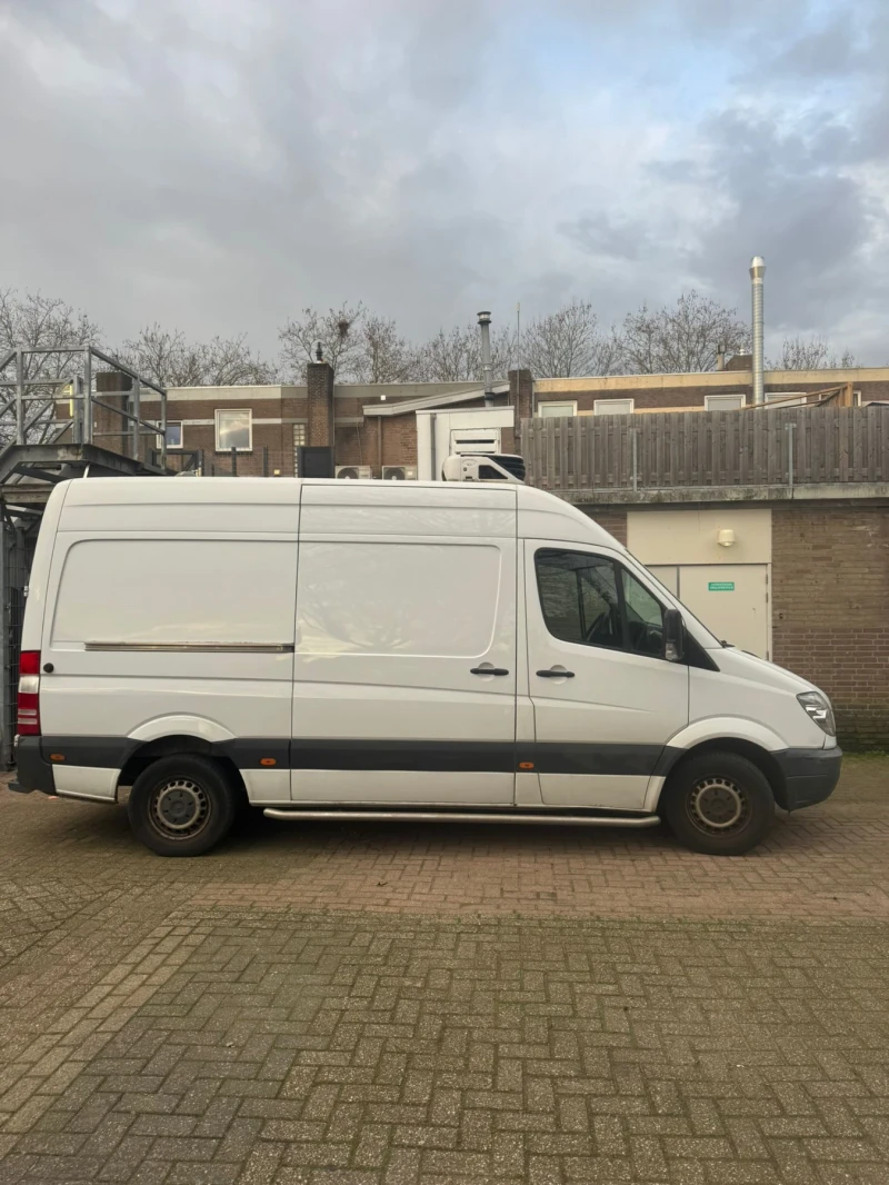 Mercedes-Benz Sprinter 313 / Хладилен + /- Климатроник / 2012г, снимка 5 - Бусове и автобуси - 53593540