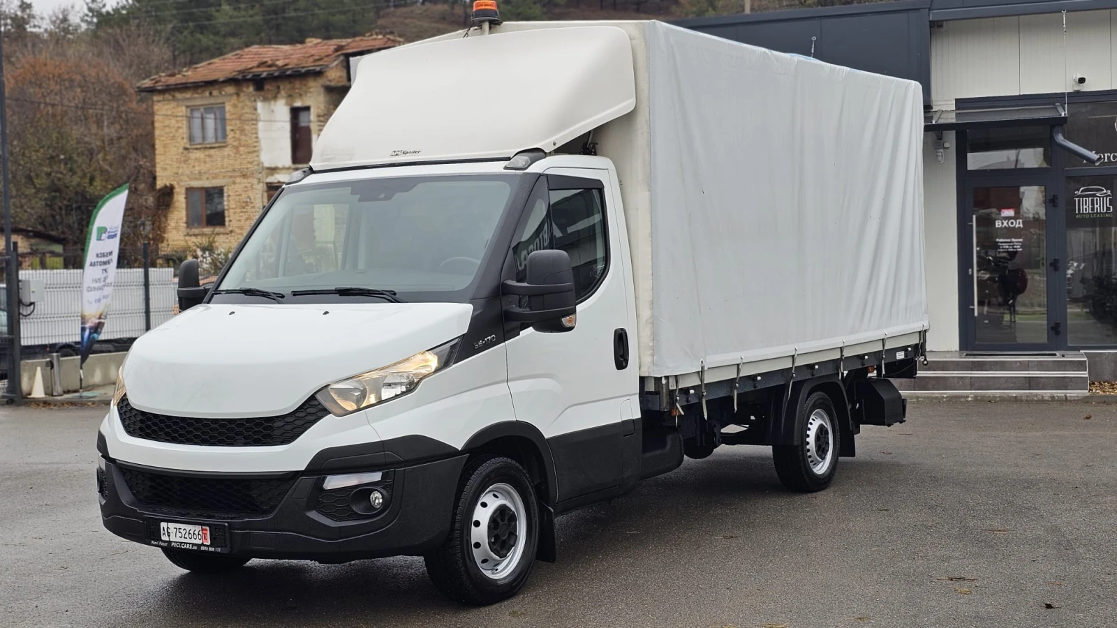 Iveco Daily 35s17 3.0D AUTO CH-ПАДАЩ БОРД-КЛИМА-ЛИЗИНГ - изображение 3