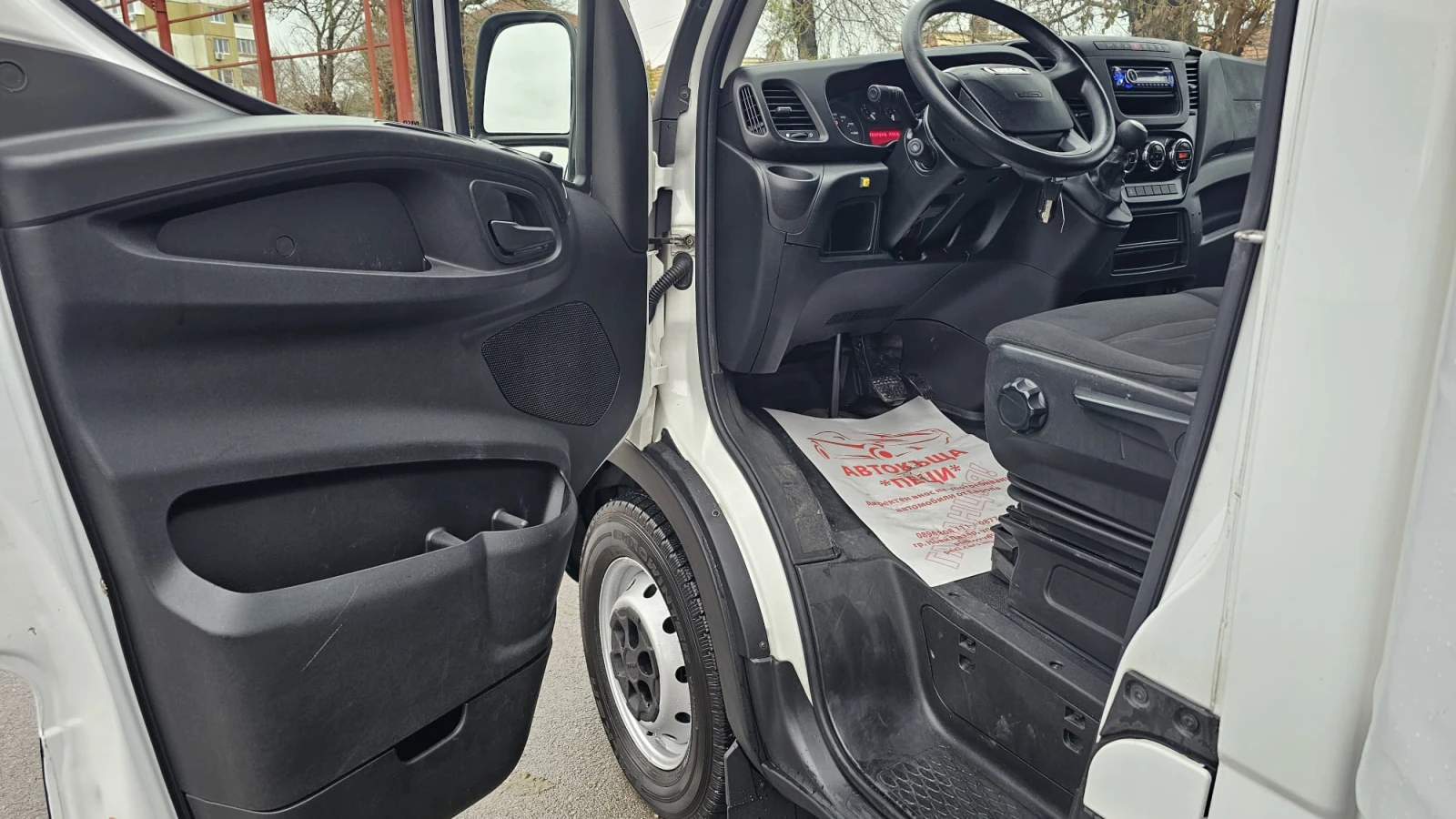 Iveco Daily 35s17 3.0D AUTO CH-ПАДАЩ БОРД-КЛИМА-ЛИЗИНГ - изображение 7