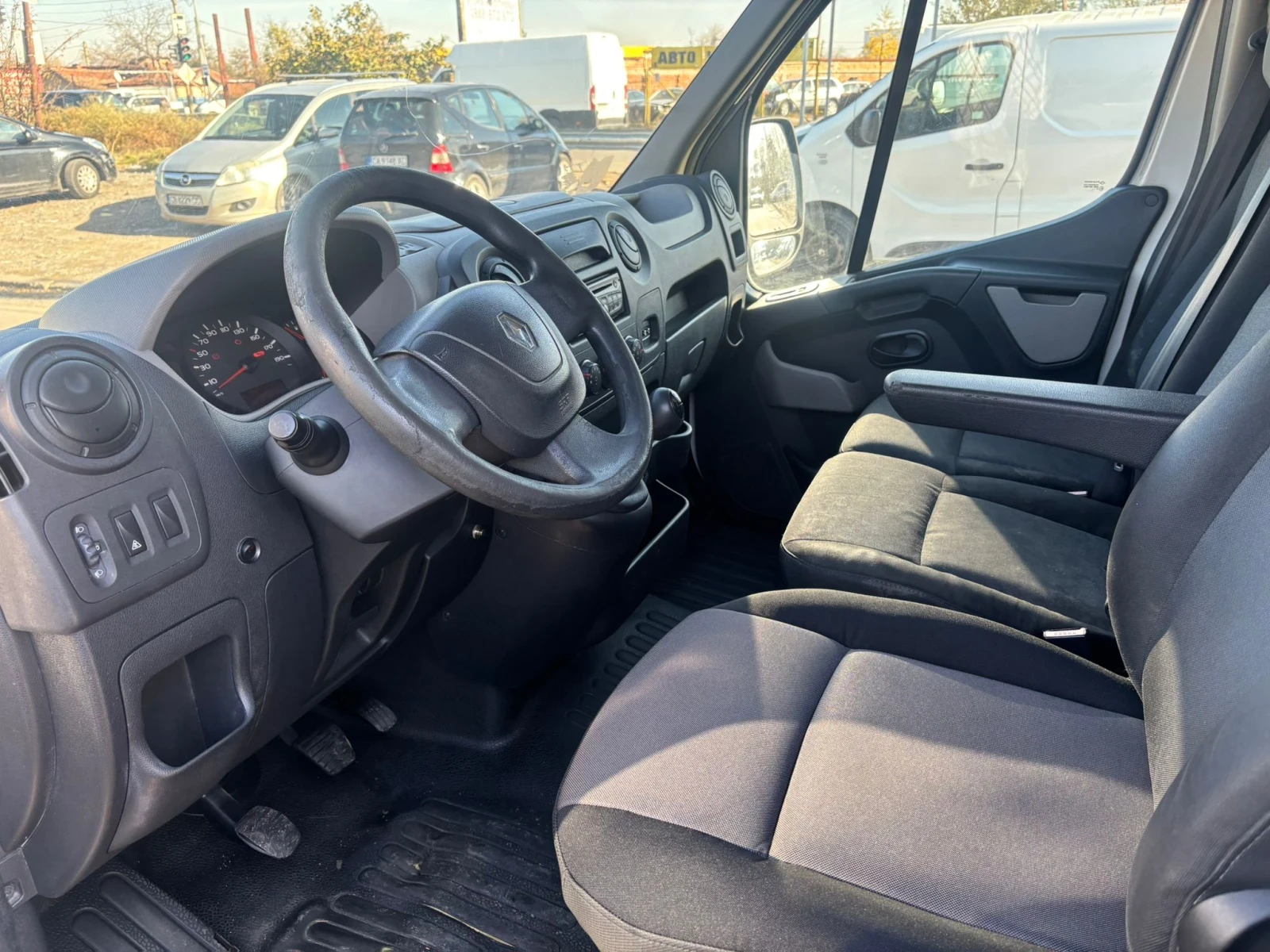 Renault Master 2, 300 EURO5  - изображение 9