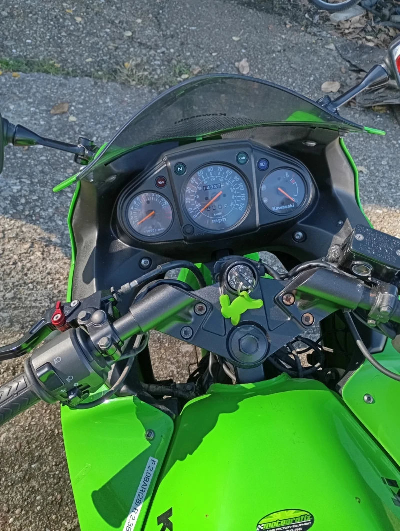Kawasaki Ninja R-250, снимка 2 - Мотоциклети и мототехника - 52398923