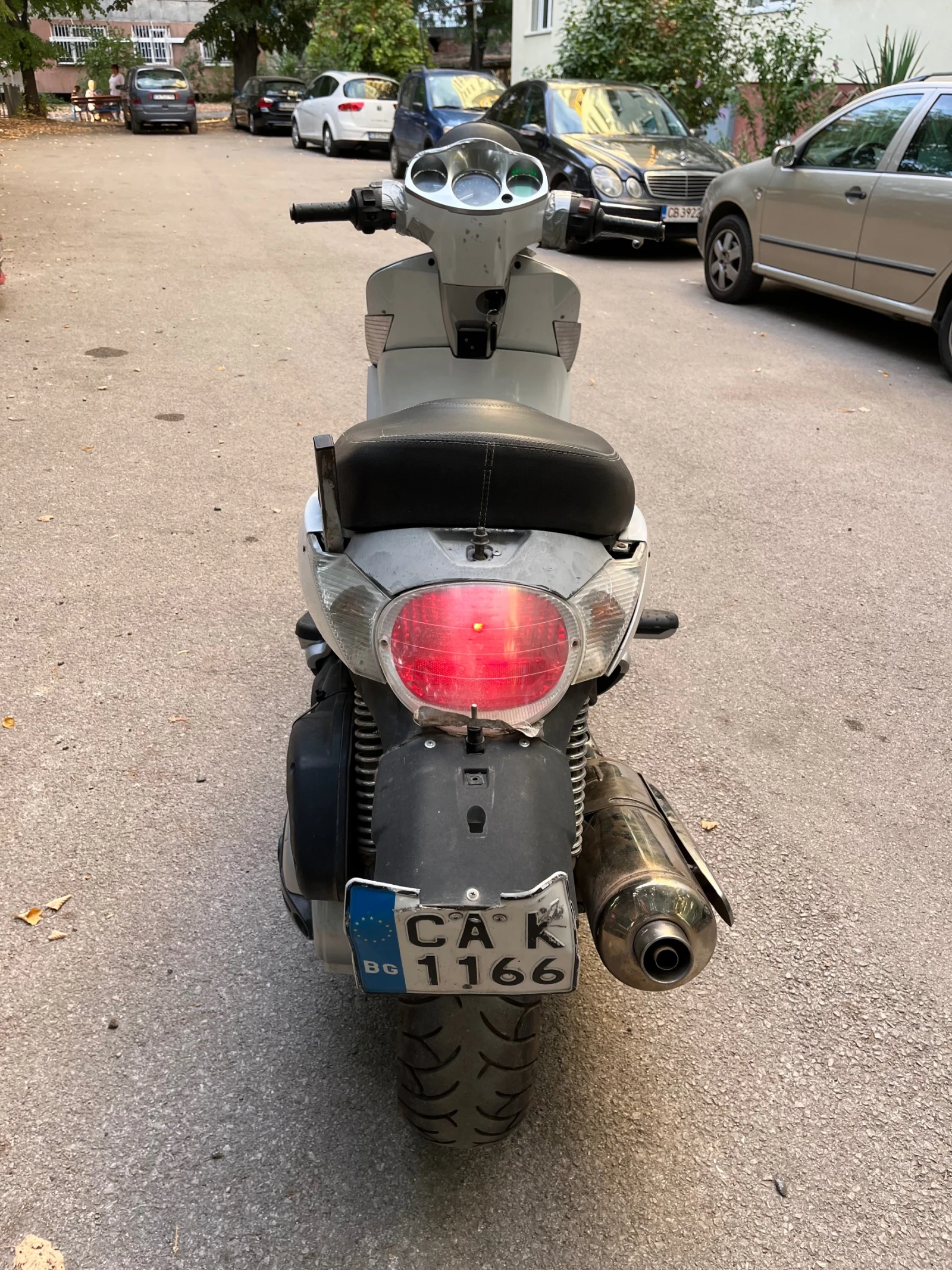 Aprilia Scarabeo 400 - изображение 4