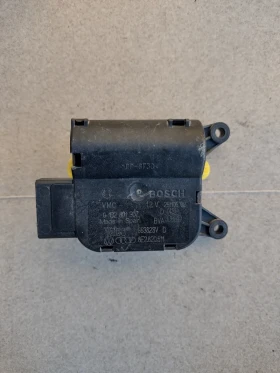 0132801307  Моторче клапи парно за AUDI A4 B6 8E2820511, снимка 1