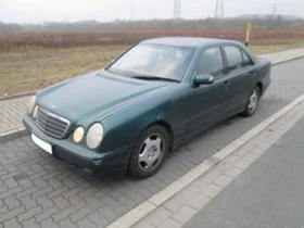       ,    Mercedes-Benz E 220