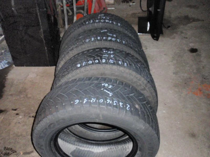 Гуми Всесезонни 235/60R16, снимка 4 - Гуми и джанти - 8947939