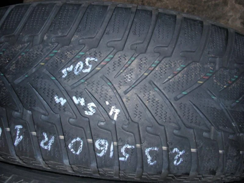 Гуми Всесезонни 235/60R16, снимка 8 - Гуми и джанти - 8947939