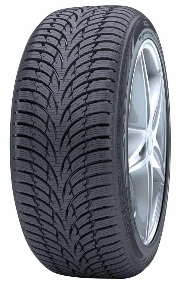 Гуми Зимни 225/50R17, снимка 1 - Гуми и джанти - 41992107