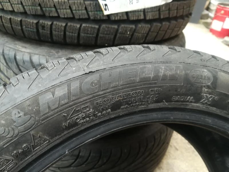 Гуми Зимни 225/45R17, снимка 3 - Гуми и джанти - 20433418