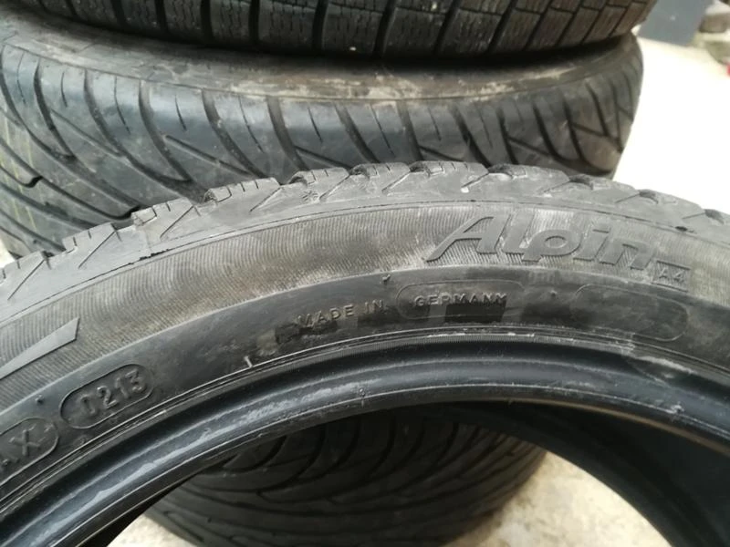 Гуми Зимни 225/45R17, снимка 5 - Гуми и джанти - 20433418