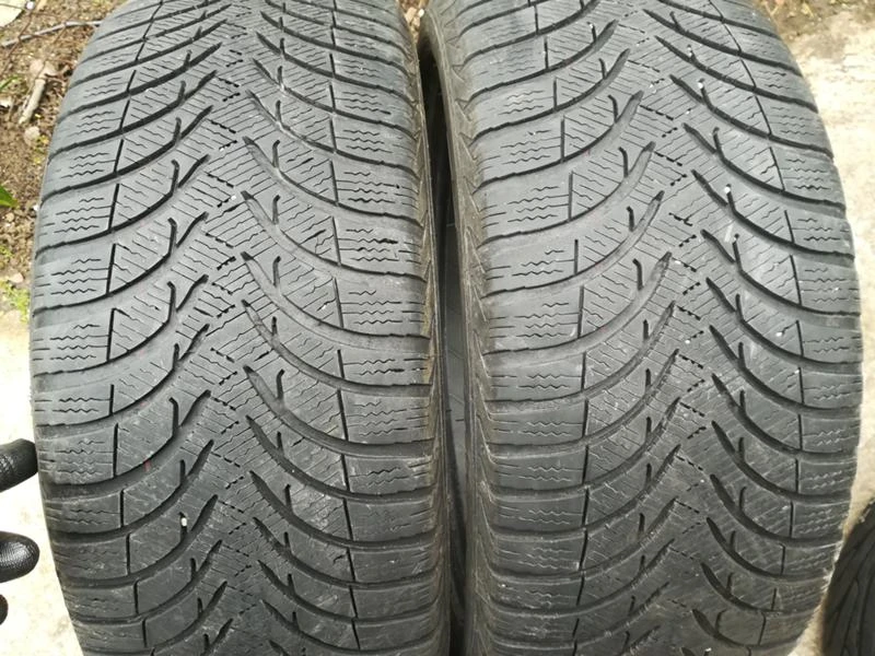 Гуми Зимни 225/45R17, снимка 7 - Гуми и джанти - 20433418