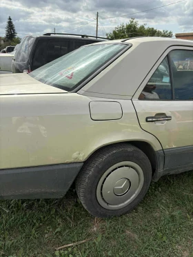 Mercedes-Benz 124 250D, снимка 8