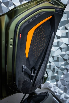 Lamborghini Revuelto Verde Gea* Carbon, снимка 7