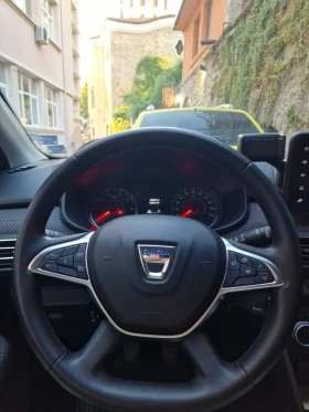 Dacia Sandero ВСИЧКИ ЕКСТРИ, КАТО НОВ. РЕАЛНИ 43585КМ, снимка 16
