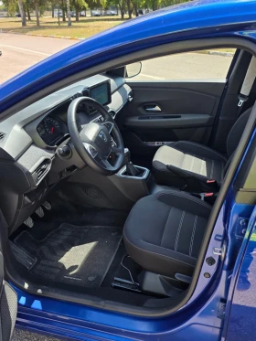 Dacia Sandero ВСИЧКИ ЕКСТРИ, КАТО НОВ. РЕАЛНИ 43585КМ, снимка 8