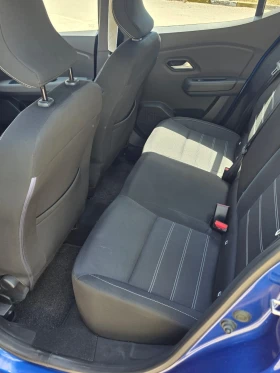 Dacia Sandero ВСИЧКИ ЕКСТРИ, КАТО НОВ. РЕАЛНИ 43585КМ, снимка 11