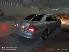 Mercedes-Benz C 180, снимка 2