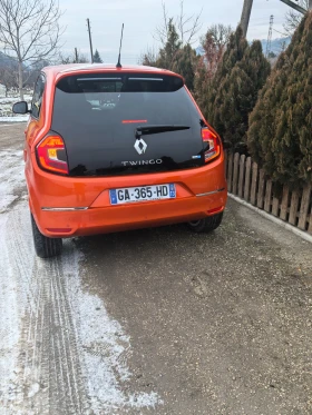 Renault Twingo  VIBES ZE ПЕРФЕКТЕН  - 9000 € / 17602.47 лв. - 96623158 4