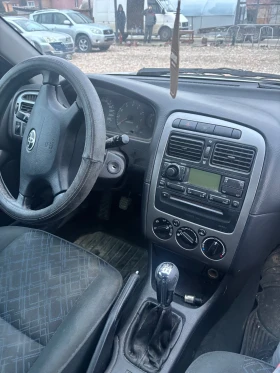 Toyota Avensis - 1350 € / 2640.37 лв. - 42131319 5