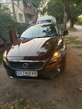 ������ Volvo V40 Cross Coun...