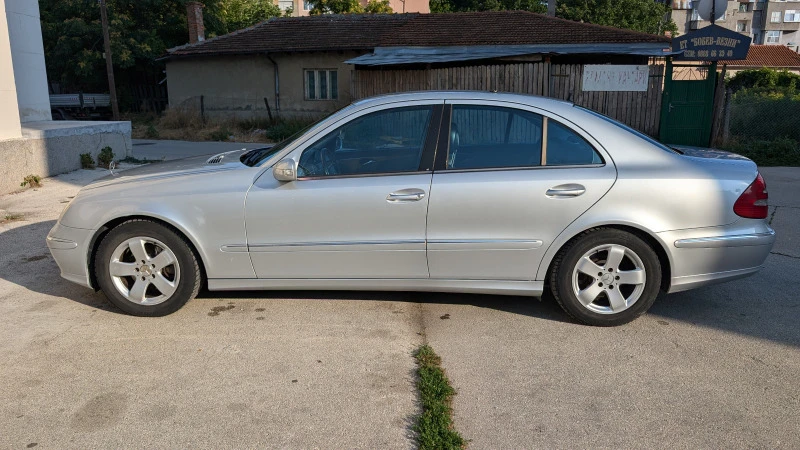 Mercedes-Benz E 280 3.0 Avantgarde, снимка 2 - Автомобили и джипове - 48085860