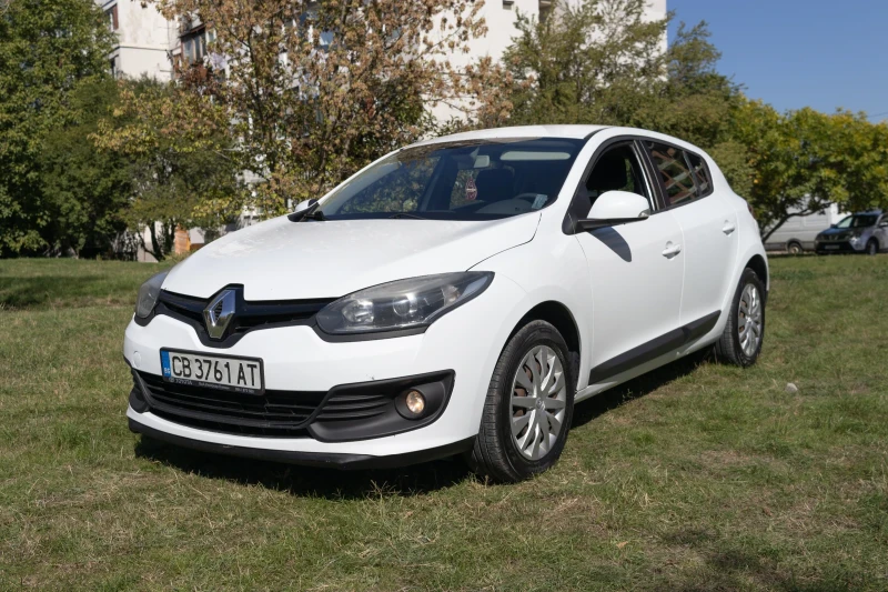 Renault Megane, снимка 1 - Автомобили и джипове - 47411167